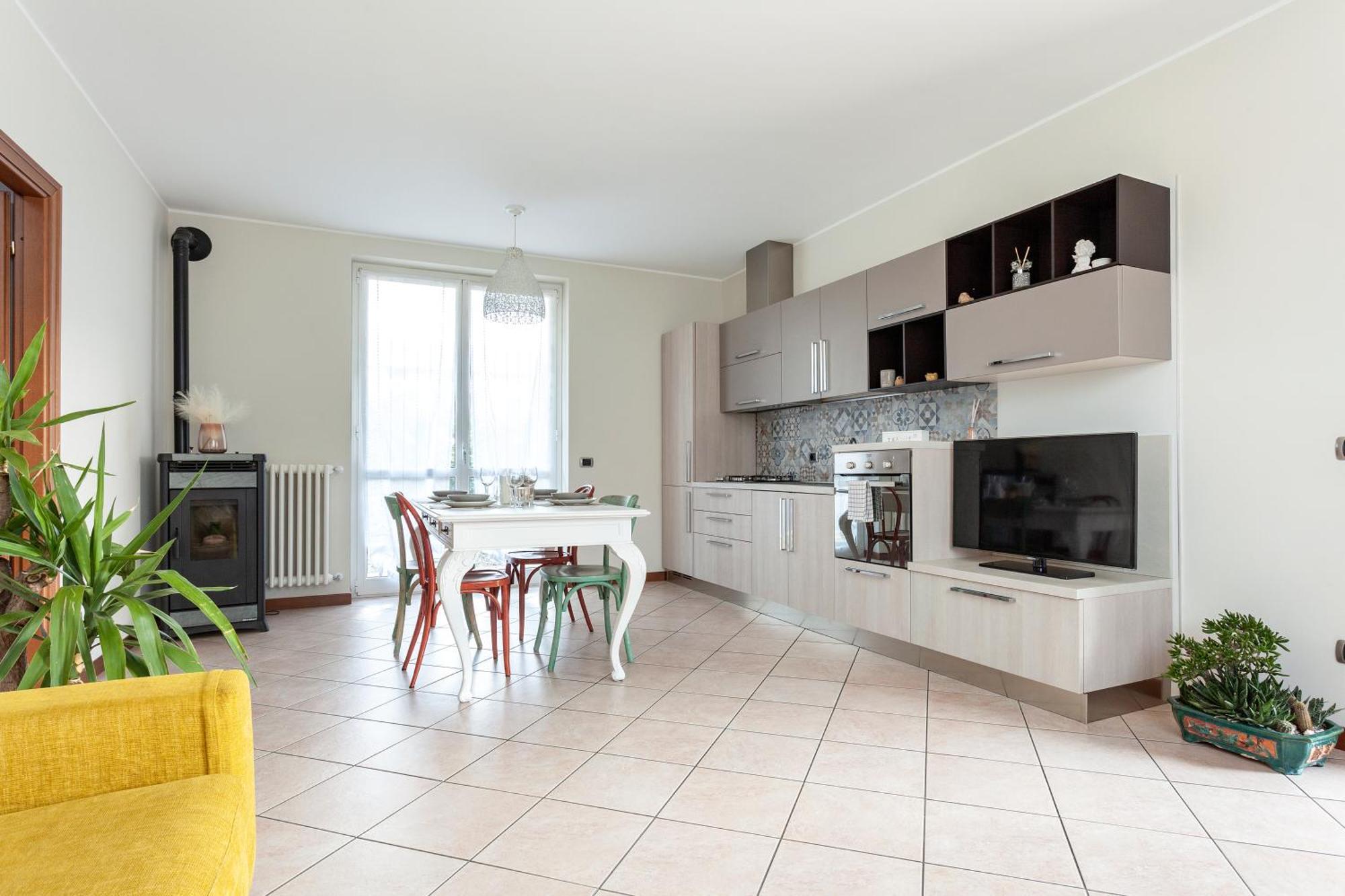 Apartment Misiadele Carnago Exterior photo